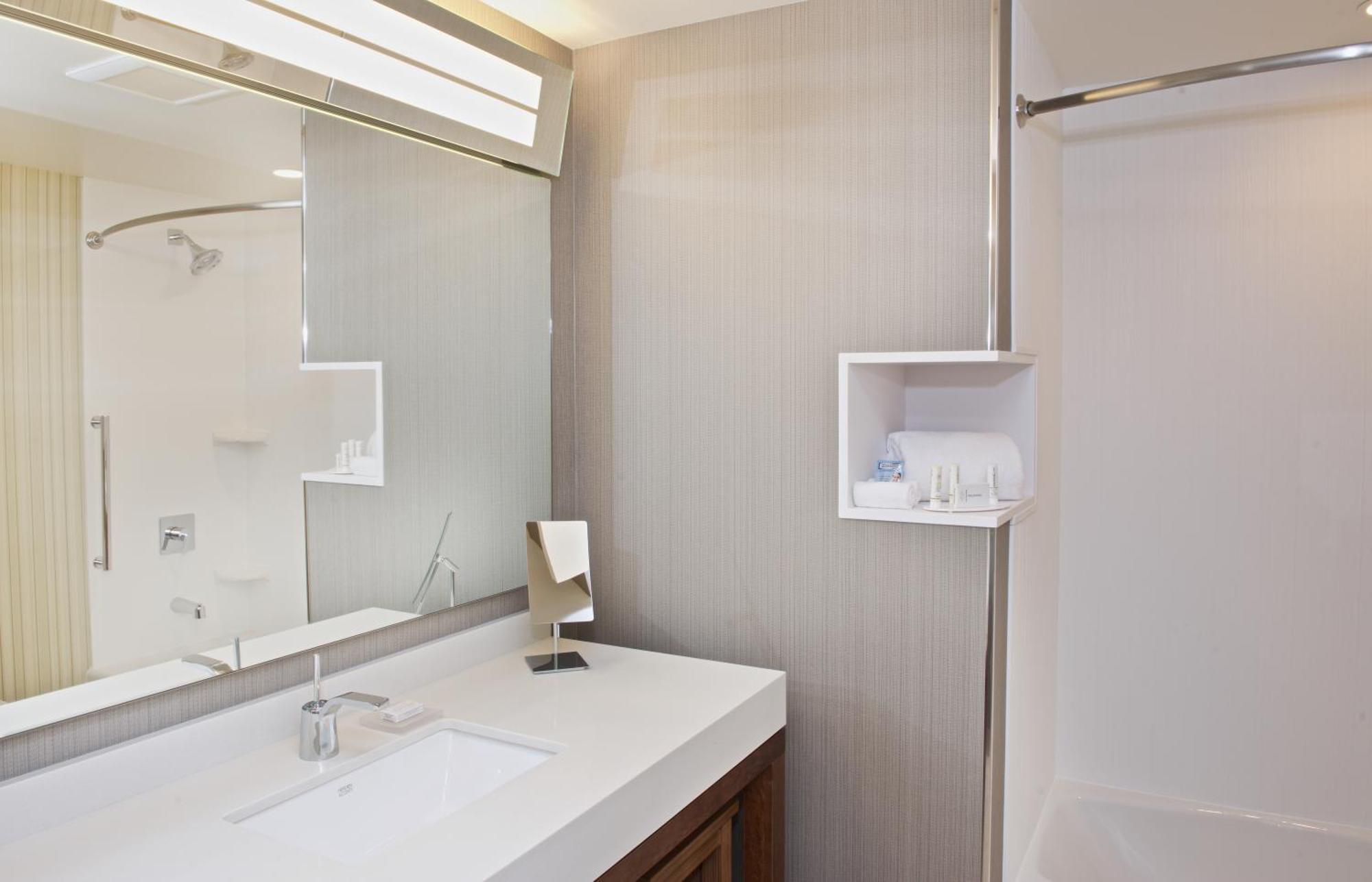 Courtyard By Marriott Seattle Everett Downtown Εξωτερικό φωτογραφία