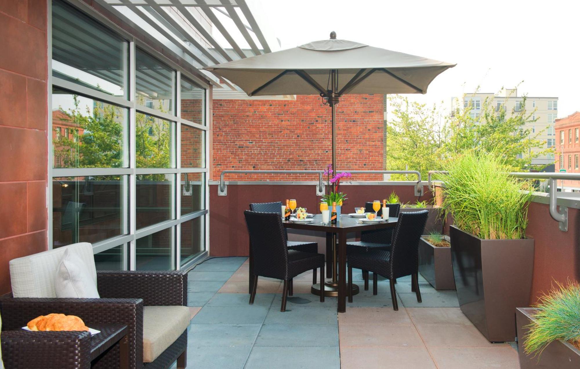 Courtyard By Marriott Seattle Everett Downtown Εξωτερικό φωτογραφία