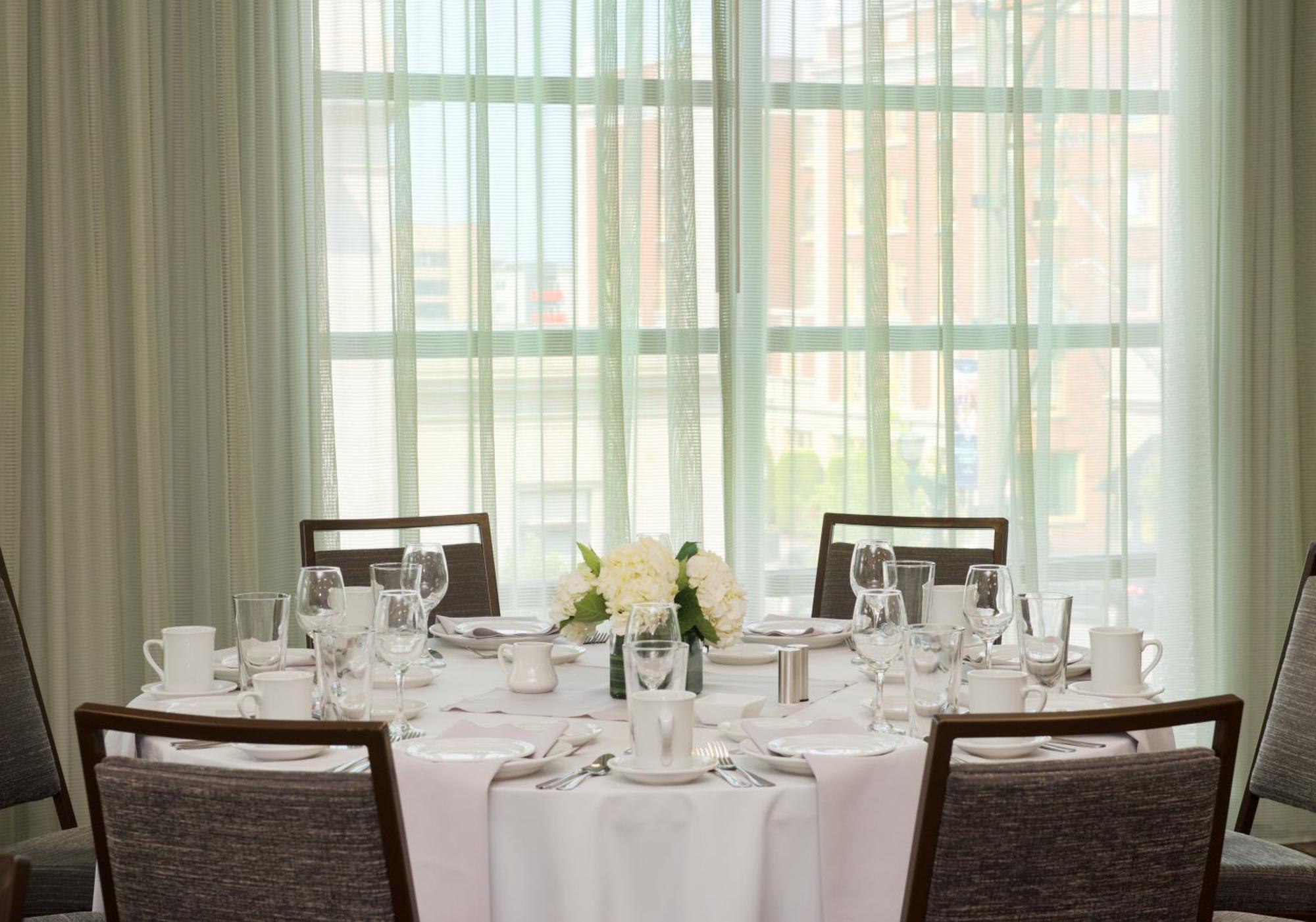 Courtyard By Marriott Seattle Everett Downtown Εξωτερικό φωτογραφία