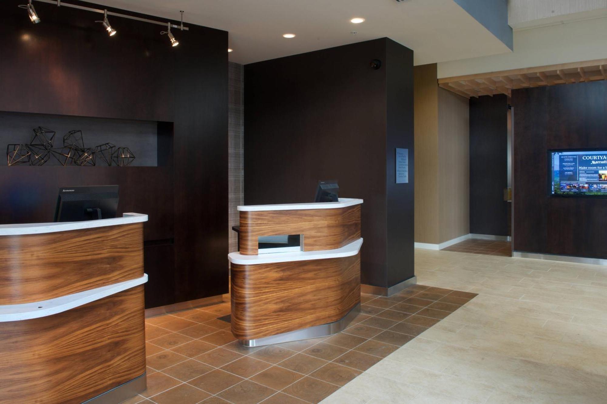 Courtyard By Marriott Seattle Everett Downtown Εξωτερικό φωτογραφία